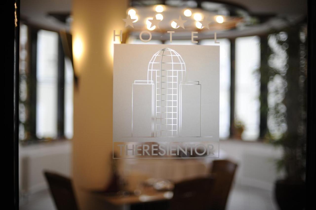 Hotel Theresientor Straubing Bagian luar foto